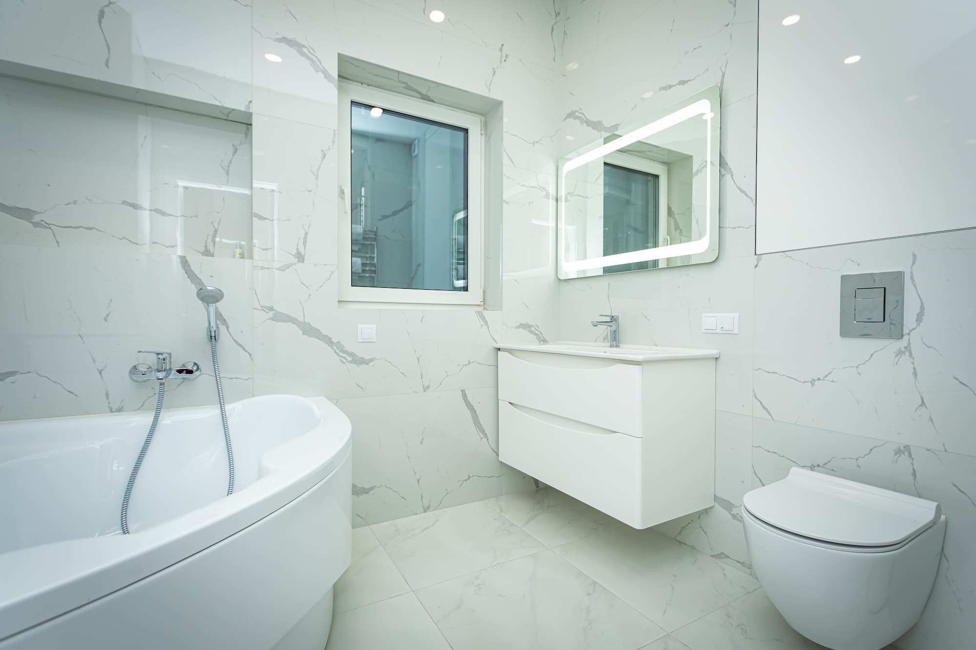 Salle de bain cl&eacute; en main Lun&eacute;ville